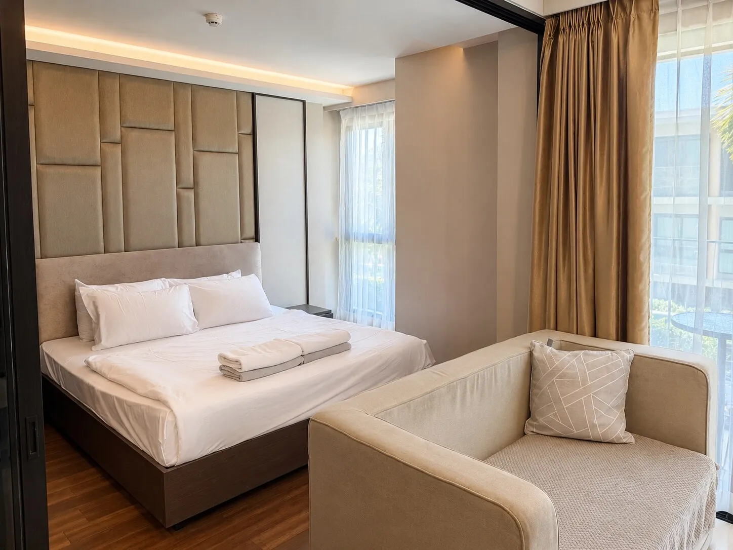 Deluxe Pool View 40 m² — apartment 7105 in the Mida Grande Resort complex